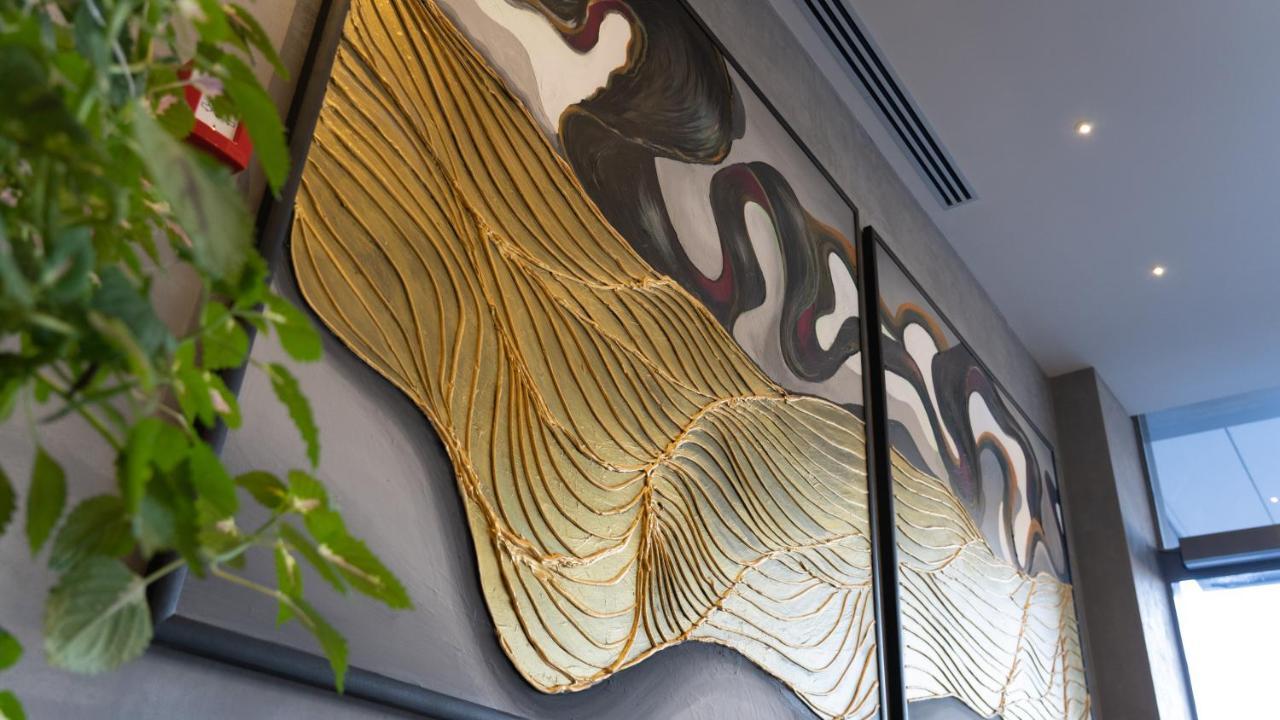 Doanesia Premium Hotel & Spa 地拉那 外观 照片