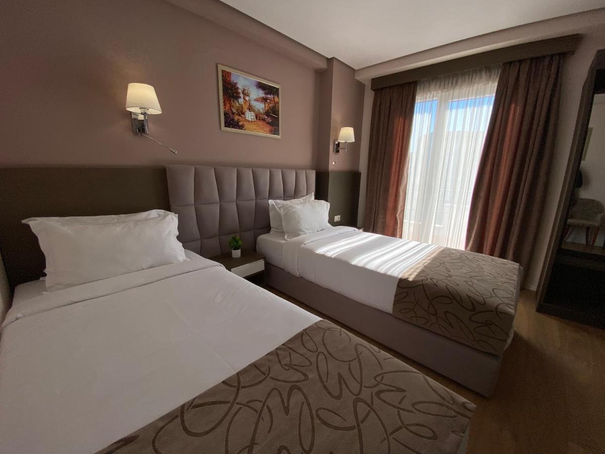 Doanesia Premium Hotel & Spa 地拉那 外观 照片