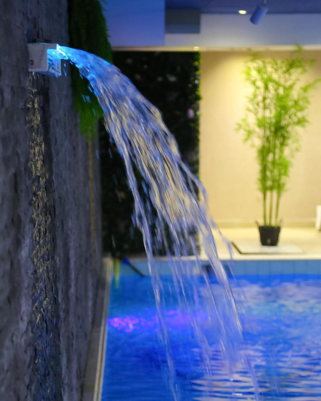 Doanesia Premium Hotel & Spa 地拉那 外观 照片